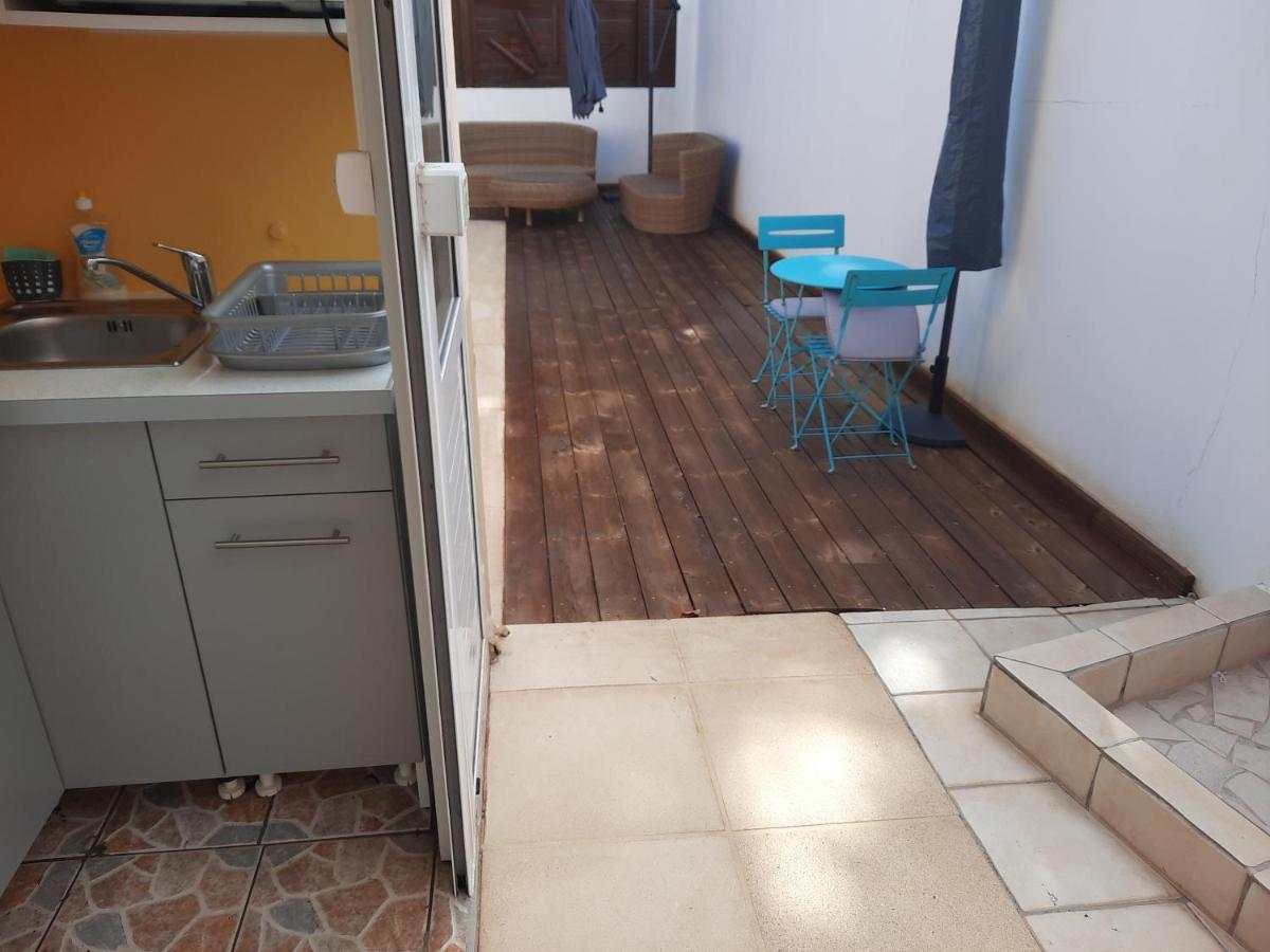 Studio Avec Piscine Privee, Idealement Situe 생클로드 외부 사진