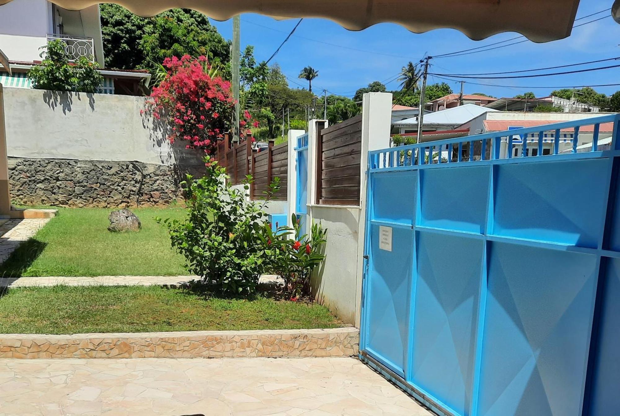 Studio Avec Piscine Privee, Idealement Situe 생클로드 외부 사진